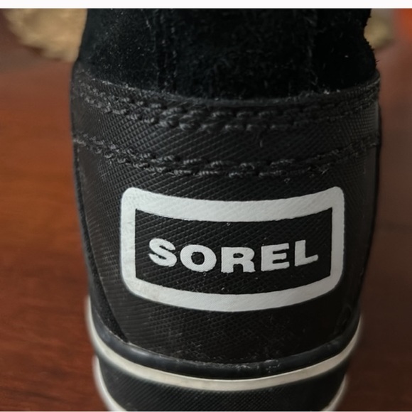 Sorel Glacy Explorer Cold Winter Boots - Picture 3 of 3